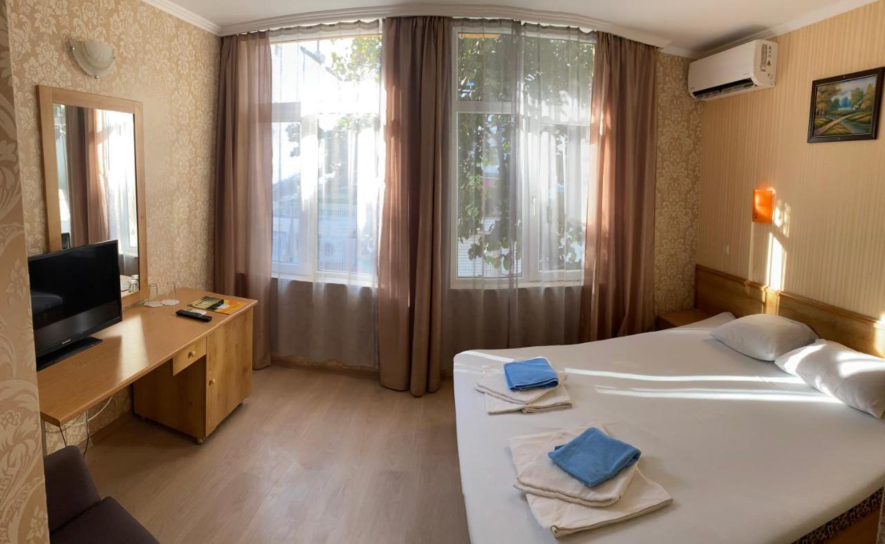 Hotel Еника Warna Zewnętrze zdjęcie